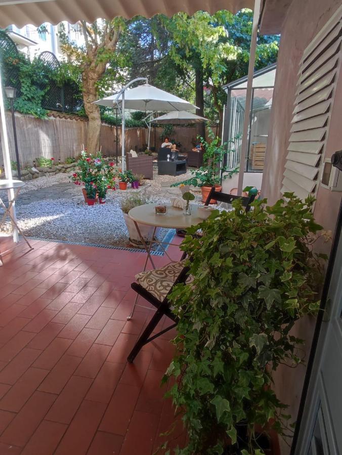 La Petite Maison Florencie Exteriér fotografie